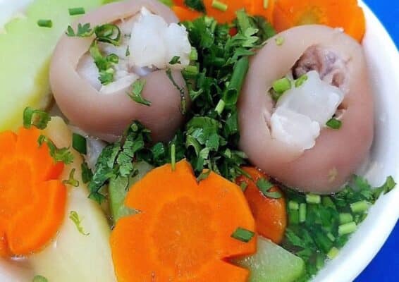 Giò heo hầm rau củ